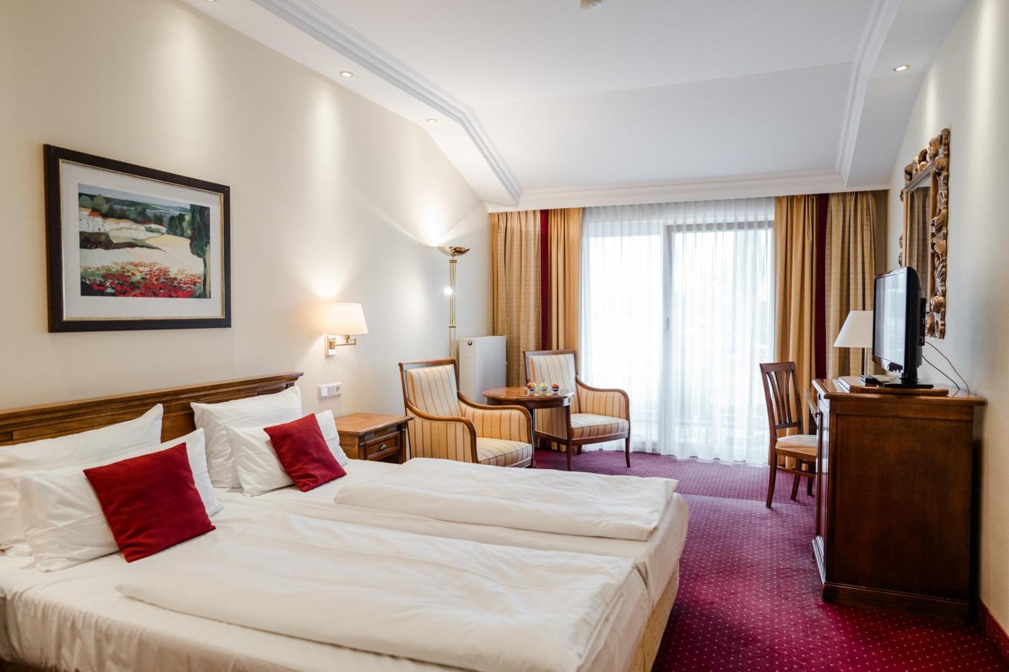 Hotel Antoniushof Ruhstorf an der Rott Bagian luar foto