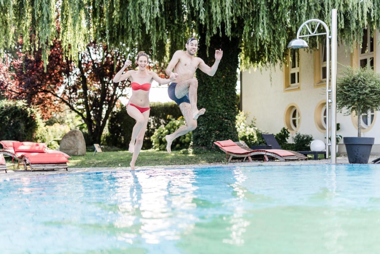 Hotel Antoniushof Ruhstorf an der Rott Bagian luar foto